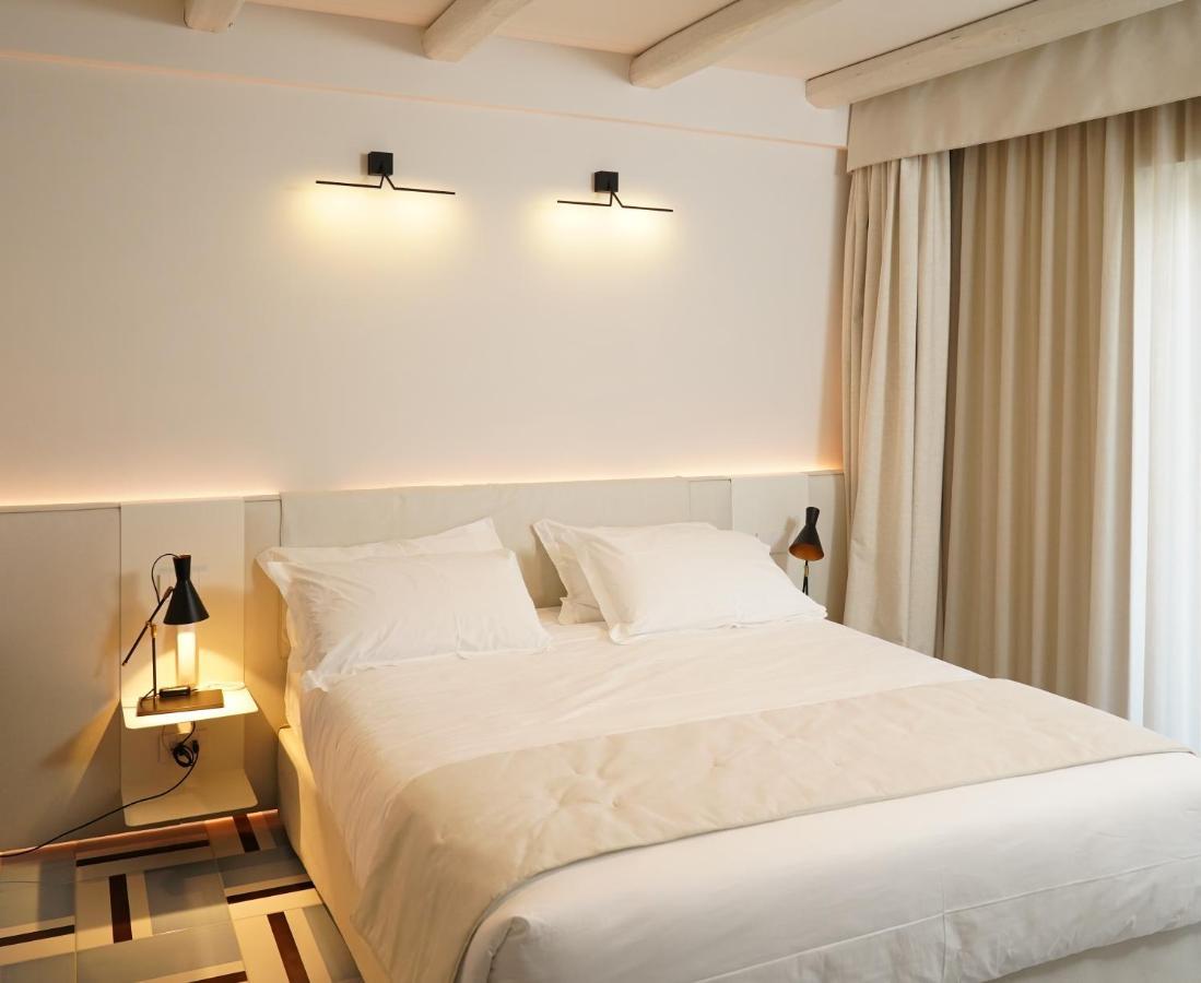 Dimora Dei Lari Hotel Баколи Екстериор снимка