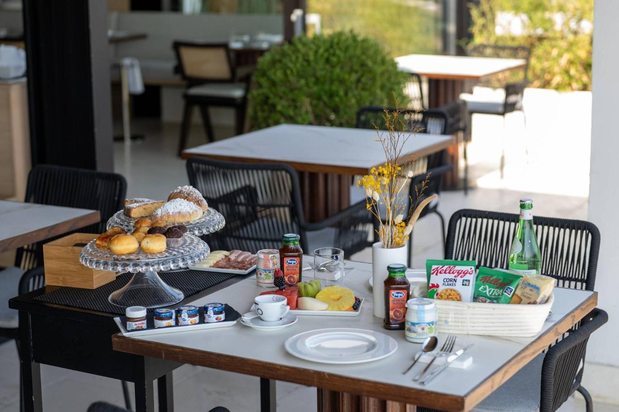 Dimora Dei Lari Hotel Баколи Екстериор снимка