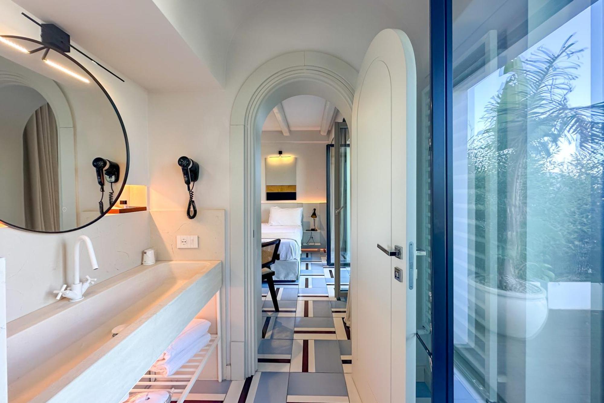 Dimora Dei Lari Hotel Баколи Екстериор снимка
